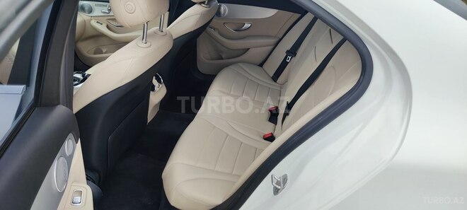 Mercedes C 300-10
