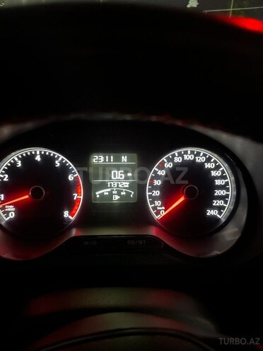 Volkswagen Polo 2018, 195,600 km - 1.6 л - Bakı