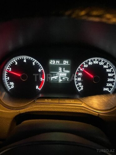 Volkswagen Polo 2018, 195,600 km - 1.6 л - Bakı