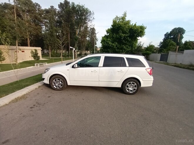 Opel Astra 2009, 243,000 km - 1.4 l - Xaçmaz