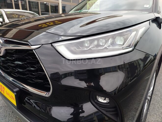Toyota Highlander-4