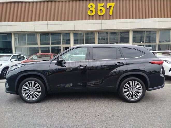 Toyota Highlander-5