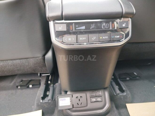 Toyota Highlander-29