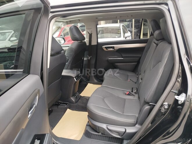 Toyota Highlander-28