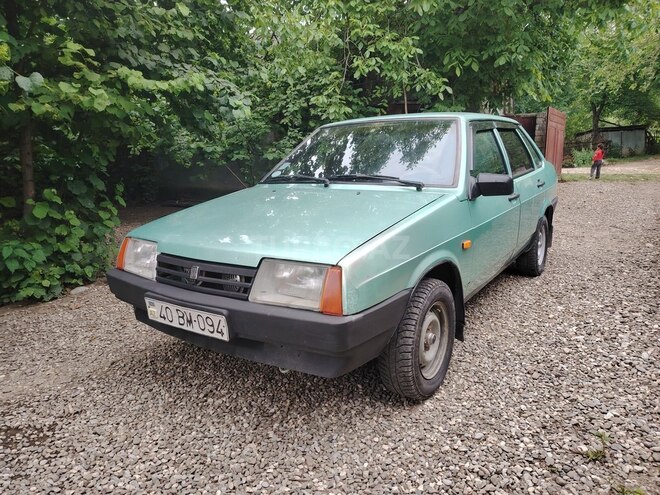 LADA (VAZ) 21099 2003, 372,000 km - 1.5 l - Quba