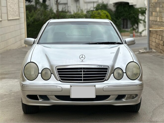 Mercedes E 220 d 1999, 200,000 km - 2.2 l - Bakı
