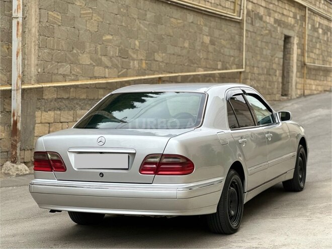 Mercedes E 220 d 1999, 200,000 km - 2.2 l - Bakı