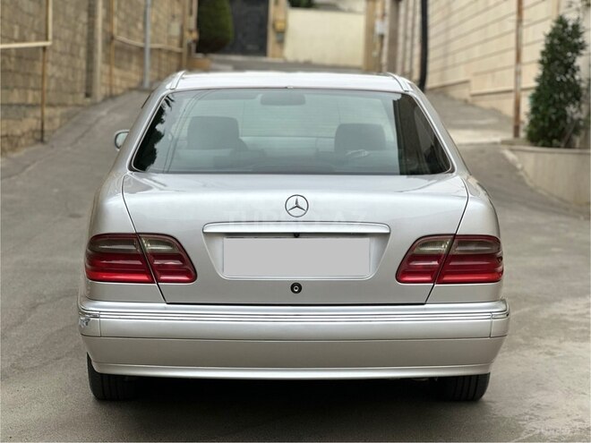 Mercedes E 220 d 1999, 200,000 km - 2.2 l - Bakı