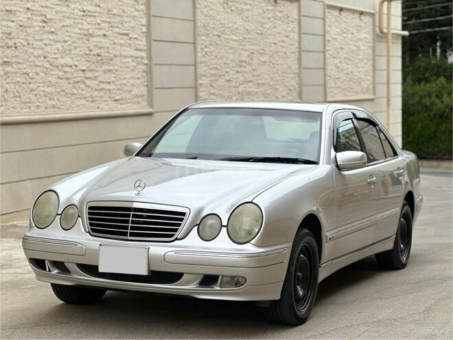 Mercedes E 220 d 1999, 200,000 km - 2.2 l - Bakı
