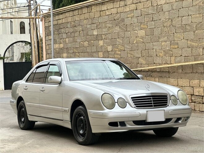 Mercedes E 220 d 1999, 200,000 km - 2.2 l - Bakı