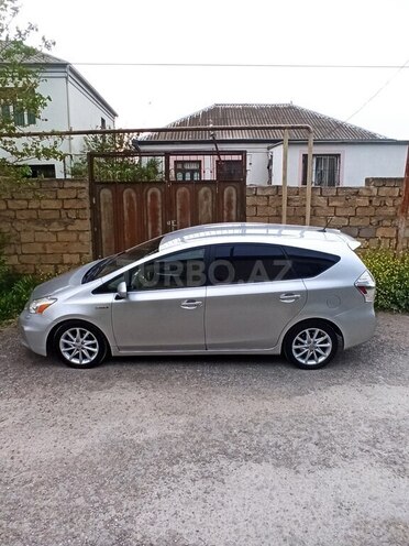 Toyota Prius V 2013, 335,616 km - 1.8 l - Bakı