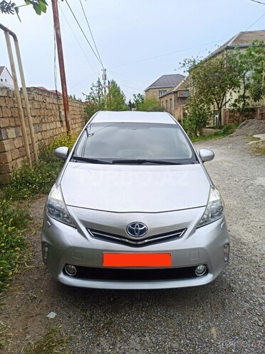 Toyota Prius V 2013, 335,616 km - 1.8 l - Bakı