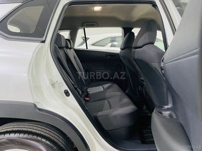 Toyota Corolla Cross-13