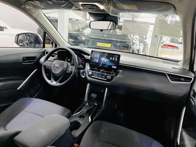 Toyota Corolla Cross-8