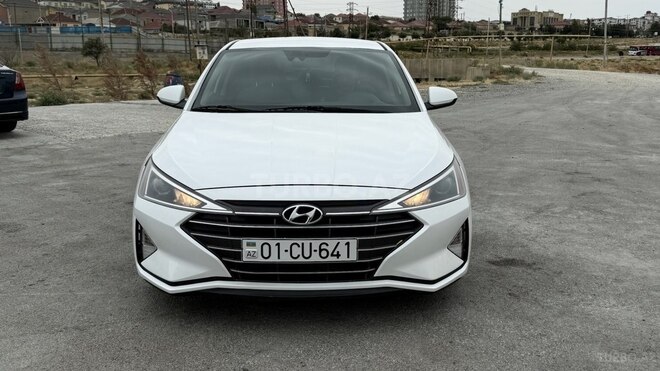 Hyundai Elantra 2018, 150,000 km - 2.0 l - Bakı