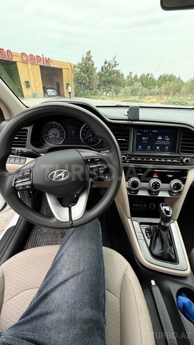 Hyundai Elantra 2018, 150,000 km - 2.0 l - Bakı