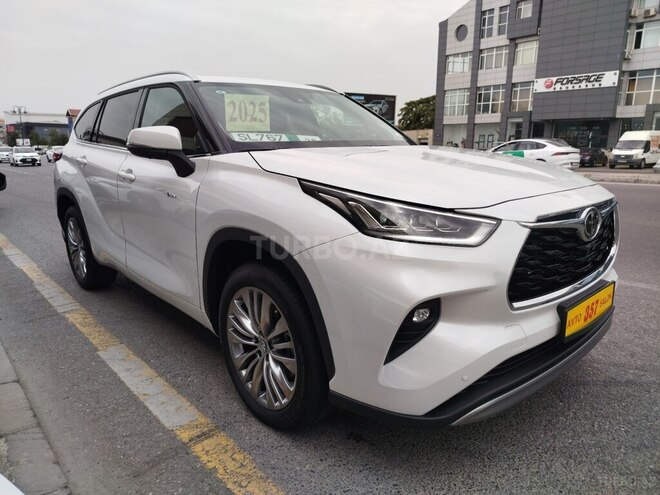 Toyota Highlander-3