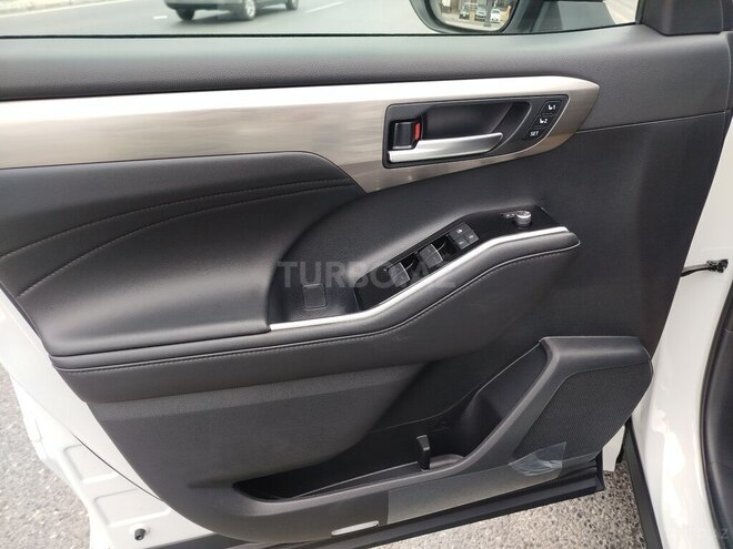 Toyota Highlander-10