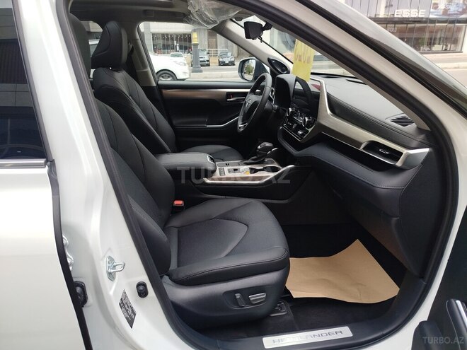 Toyota Highlander-25