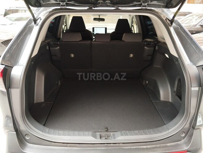 Toyota RAV4-15