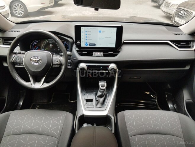 Toyota RAV4-6
