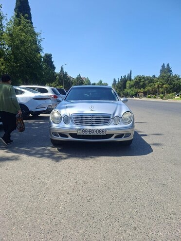 Mercedes E 240 2002, 329,000 km - 2.6 l - Sumqayıt