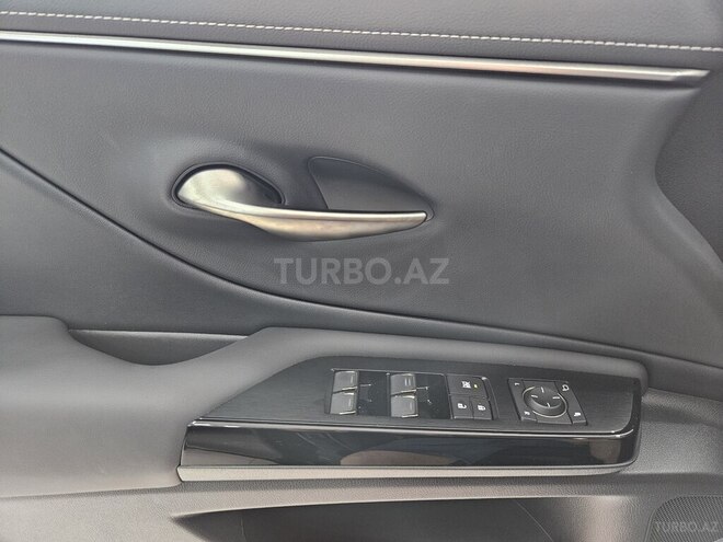 Lexus ES 300h 2025, 0 km - 2.5 l - Bakı