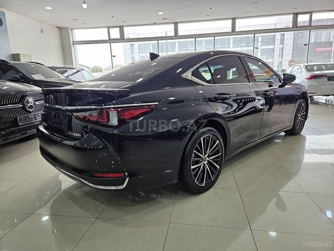 Lexus ES 300h 2025, 0 km - 2.5 l - Bakı