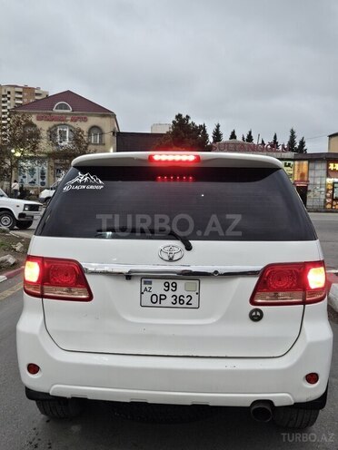 Toyota Fortuner-4