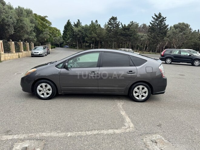 Toyota Prius-6