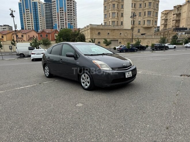 Toyota Prius-8