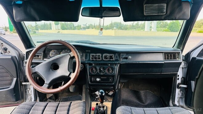 Mercedes 190 1992, 123,000 km - 2.0 l - Beyləqan