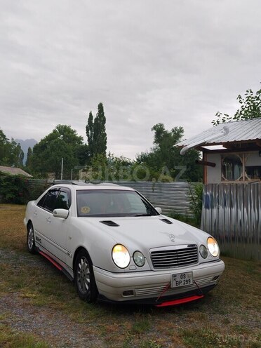 Mercedes E 240 1999, 331,000 km - 2.4 l - Oğuz