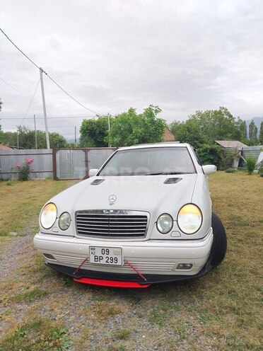 Mercedes E 240 1999, 331,000 km - 2.4 l - Oğuz