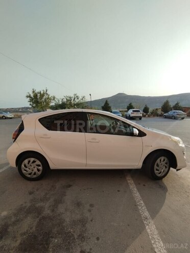 Toyota Aqua 2017, 72,000 km - 1.5 l - Bakı