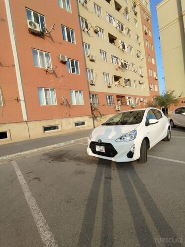 Toyota Aqua 2017, 72,000 km - 1.5 l - Bakı