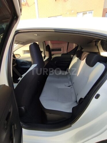 Toyota Aqua 2017, 72,000 km - 1.5 l - Bakı