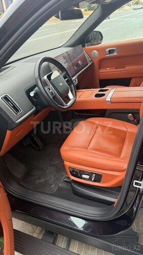 Li Auto L9-12