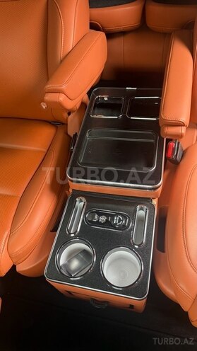 Li Auto L9-9