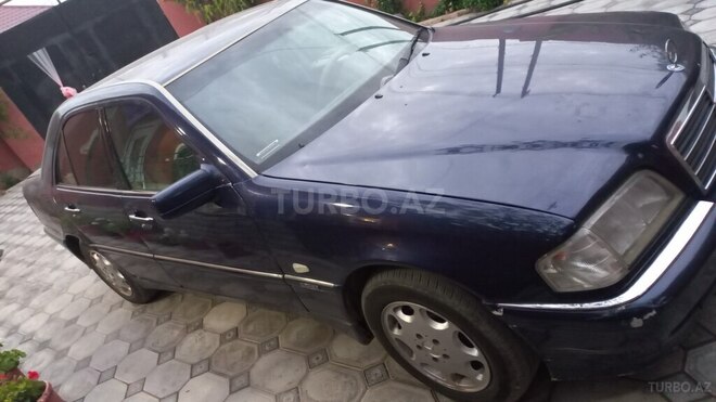 Mercedes C 200 1999, 299,036 km - 2.0 l - Bakı