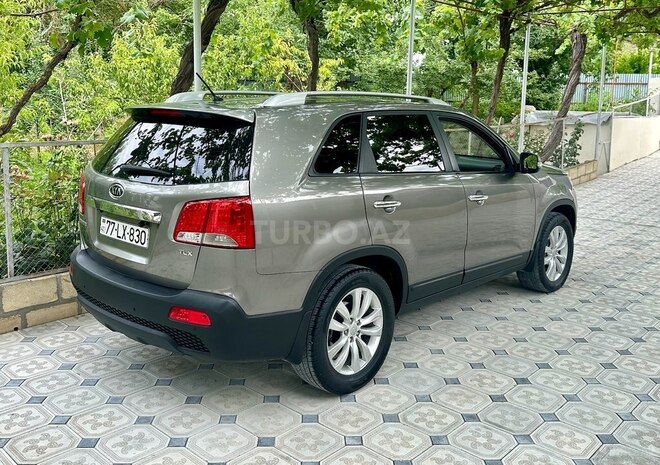 Kia Sorento-4