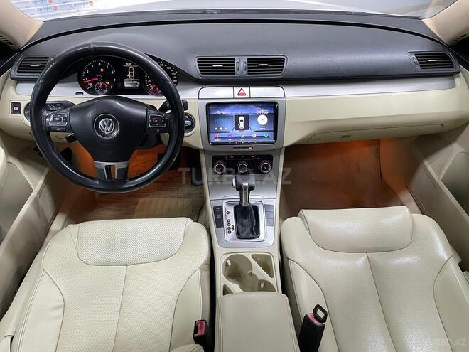 Volkswagen Passat-3