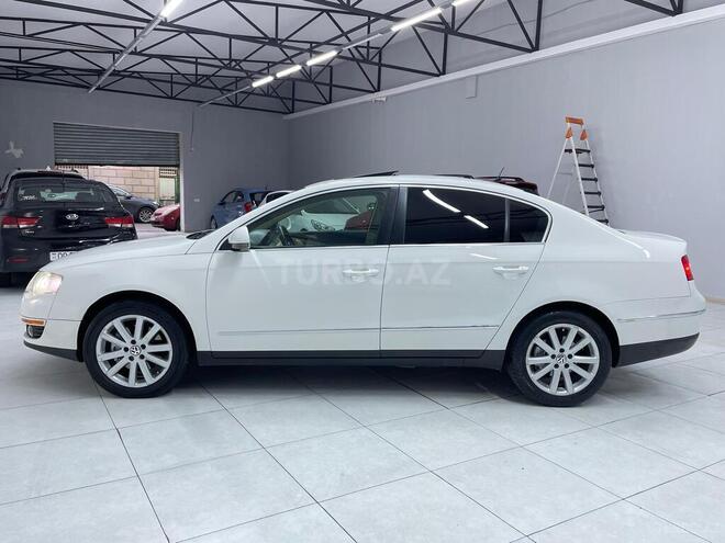 Volkswagen Passat-8