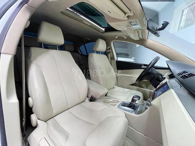 Volkswagen Passat-12