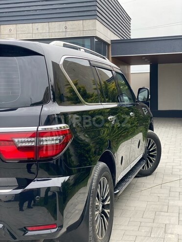 Nissan Patrol 2013, 228,496 km - 5.6 l - Bakı
