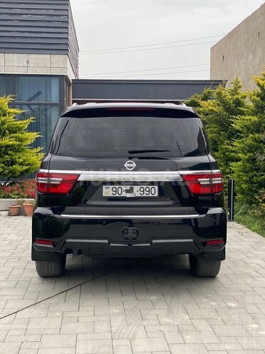 Nissan Patrol 2013, 228,496 km - 5.6 l - Bakı