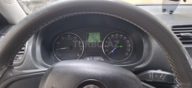 Skoda Fabia-2