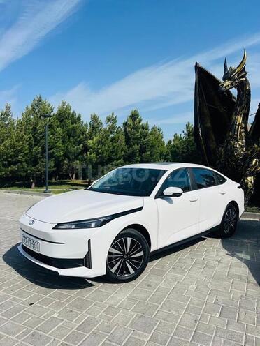 Changan Qiyuan A05 2024, 0 km - 1.5 л - Bakı