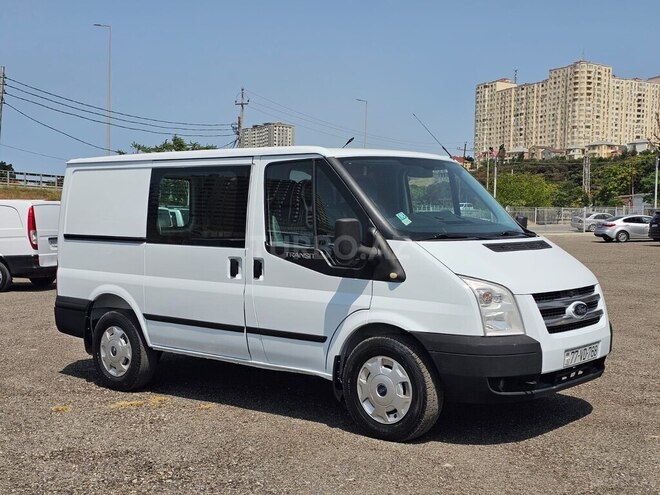 Ford Transit-2