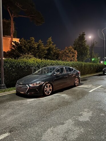 Hyundai Avante-8